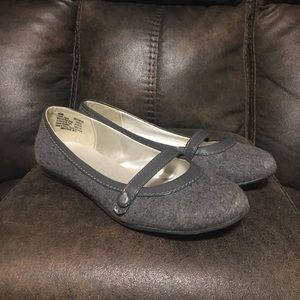 Xhilaration Felt Mary Jane Slip On Shoes